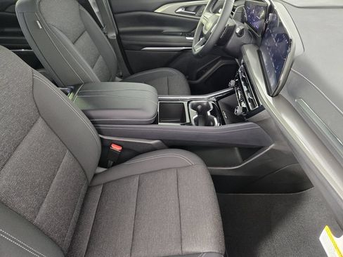 New 2026 Chevrolet Traverse LT w/ Midnight/Sport Edition FWD image 15