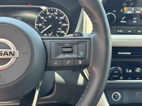 Used 2021 Nissan Rogue SL w/ Premium Package FWD image 28