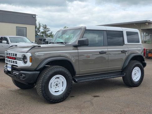 New 2026 Ford Bronco Heritage Edition AWD/4WD image 8