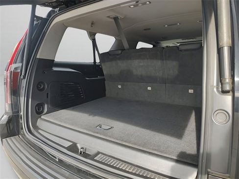 Used 2018 Cadillac Escalade ESV Luxury image 35