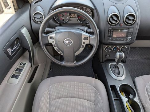 Used 2011 Nissan Rogue SV image 11