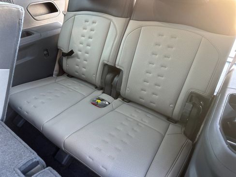 New 2026 Kia EV9 Wind image 15