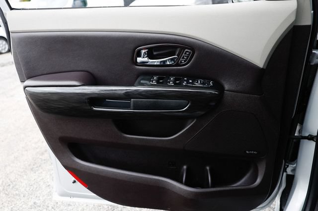 Used 2018 Kia Sedona SX Limited FWD image 49