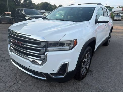 Used 2020 GMC Acadia SLE w/ Driver Convenience Package FWD image 3