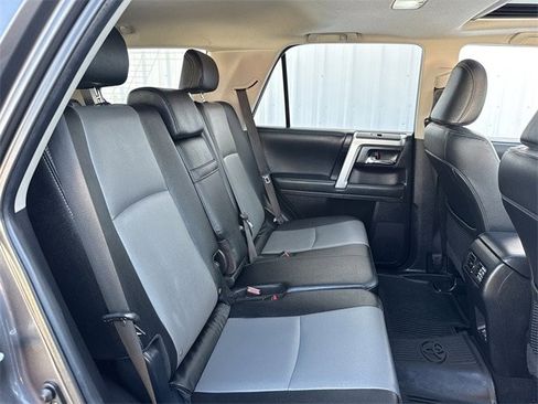 Used 2020 Toyota 4Runner SR5 Premium image 33