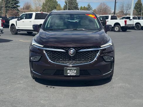 Used 2022 Buick Enclave Avenir w/ Avenir Technology Package AWD/4WD image 2