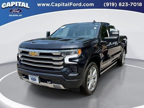 Used 2024 Chevrolet Silverado 1500 High Country w/ High Country Premium Package AWD/4WD image 1