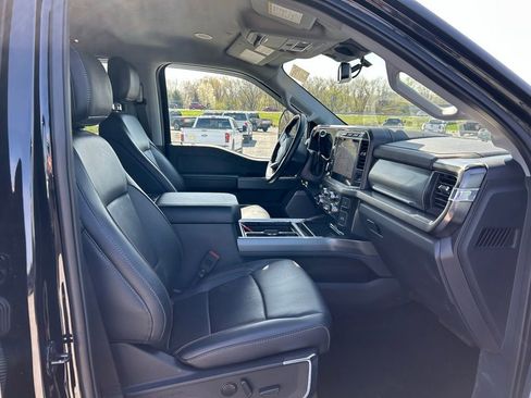 Used 2023 Ford F250 Lariat w/ Lariat Ultimate Package image 13