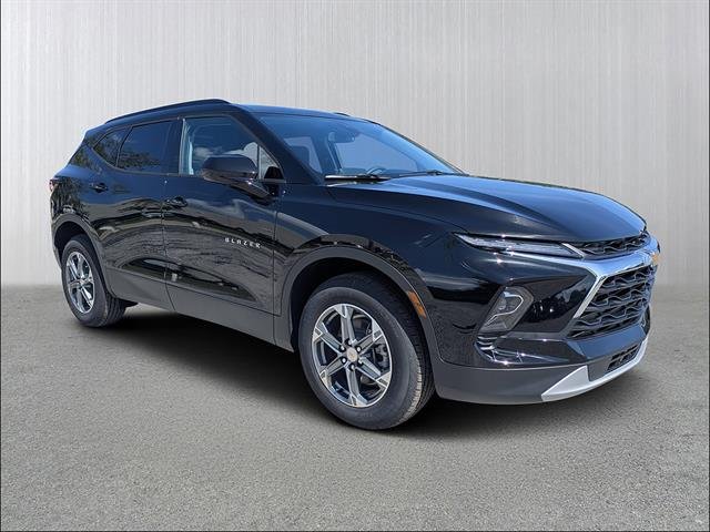 New 2026 Chevrolet Blazer LT w/ Convenience Package FWD image 1