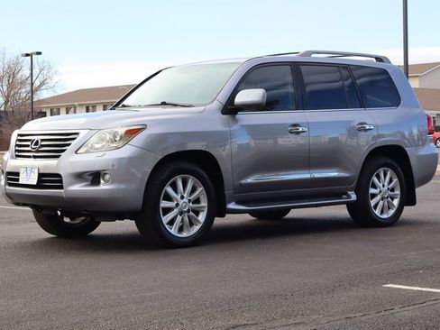 Used 2010 Lexus LX 570 4WD image 11