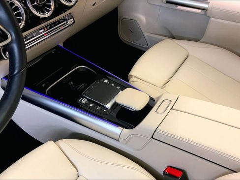 Used 2023 Mercedes-Benz GLA 250 4MATIC image 17