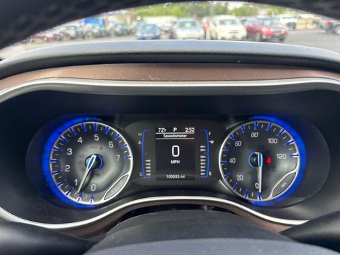 Used 2024 Chrysler Voyager LX FWD image 14
