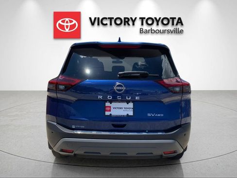 Used 2023 Nissan Rogue SV AWD/4WD image 4