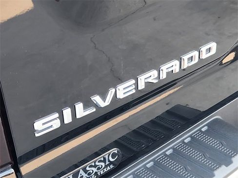 Used 2024 Chevrolet Silverado 2500 LTZ w/ LTZ Premium Texas Edition AWD/4WD image 9