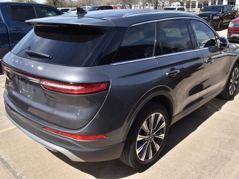 Used 2022 Lincoln Corsair Reserve w/ Equipment Group 201A image 6