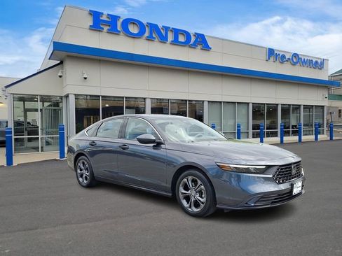 Used 2023 Honda Accord EX image 3