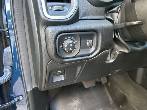 Used 2023 RAM 1500 Big Horn image 36