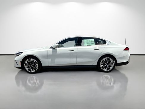 New 2027 BMW 530i w/ Premium Package RWD image 6