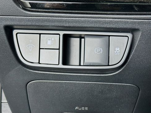 Used 2024 Kia EV6 Light AWD/4WD image 16