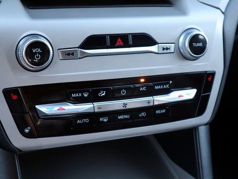 Certified 2024 Ford Explorer XLT w/ Equipment Group 202A image 33