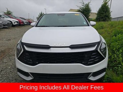 Used 2023 Kia Sportage EX FWD image 2