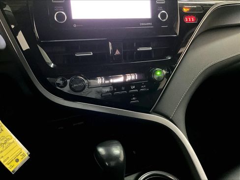 Used 2023 Toyota Camry SE image 36