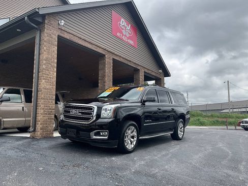 Used 2015 GMC Yukon XL SLT w/ Open Road Package AWD/4WD image 2