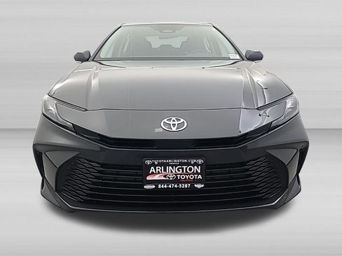 Used 2026 Toyota Camry LE FWD image 10