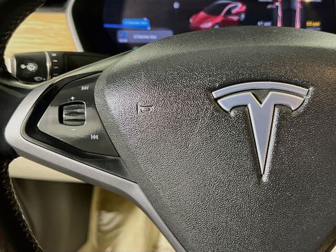 Used 2018 Tesla Model S 75D AWD/4WD image 19