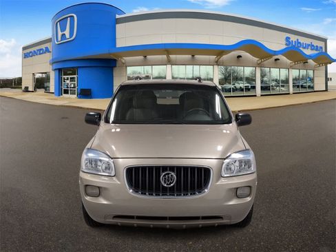 Used 2005 Buick Terraza CX image 3