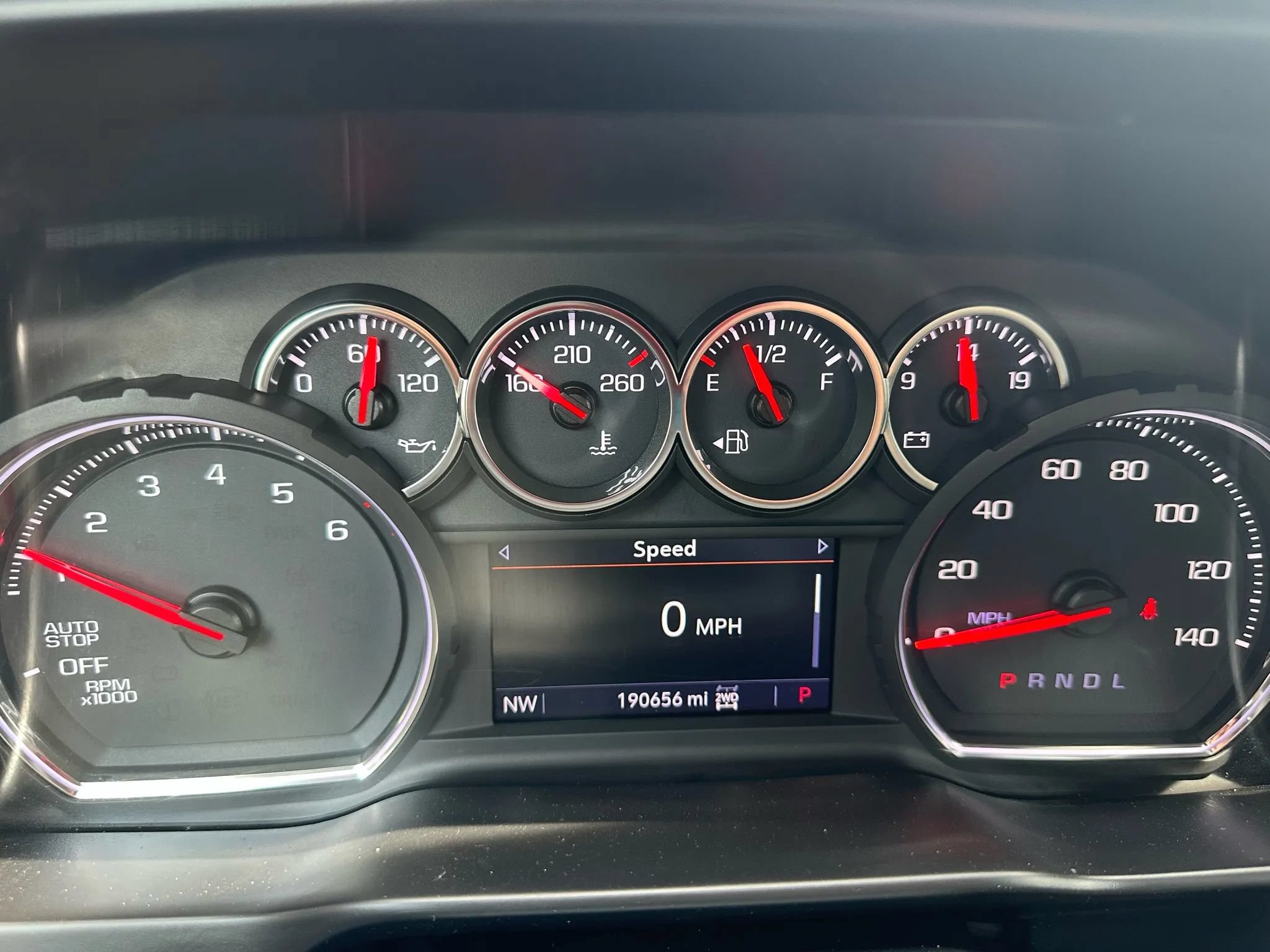 Used 2019 Chevrolet Silverado 1500 LT w/ Z71 Off-Road Package AWD/4WD image 8