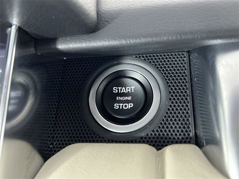 Used 2020 Land Rover Range Rover Sport HST image 17