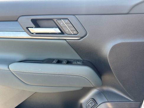 New 2027 GMC Terrain AT4 w/ Convenience Package III AWD/4WD image 15