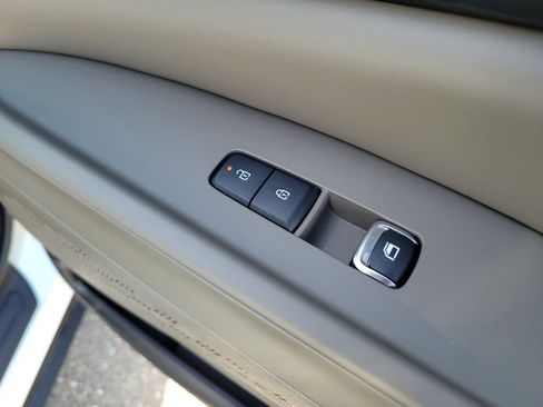 New 2026 Kia Carnival FWD image 11