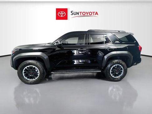 Used 2025 Toyota 4Runner TRD Off-Road Premium AWD/4WD image 7