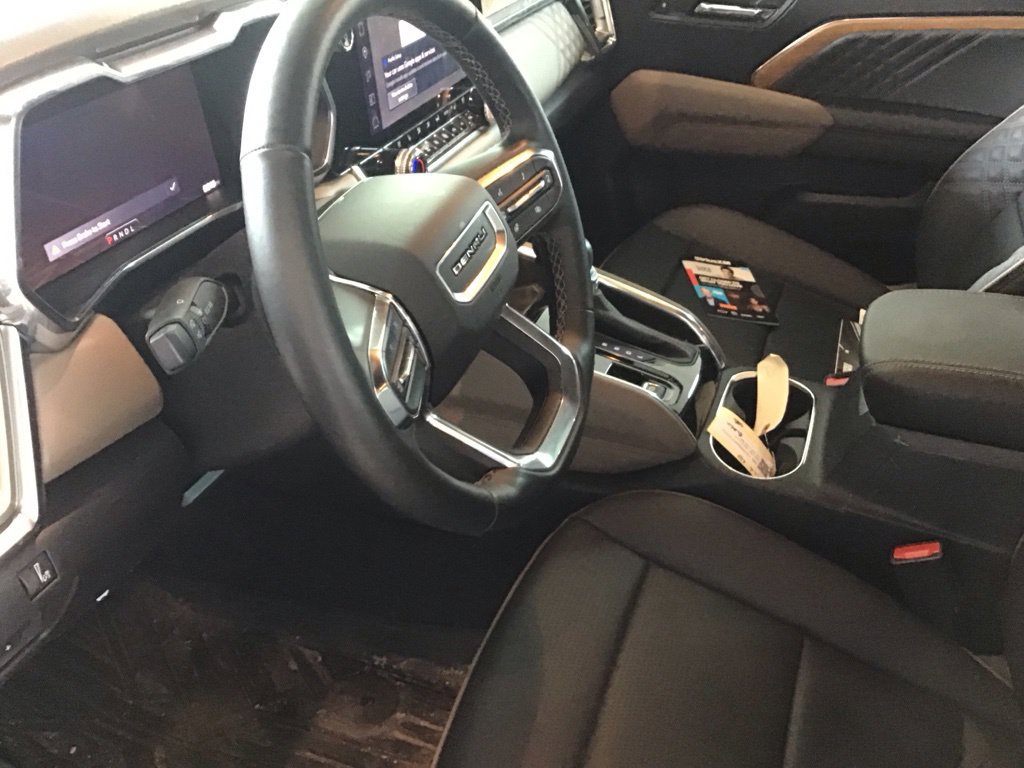 Used 2026 GMC Canyon Denali AWD/4WD image 5