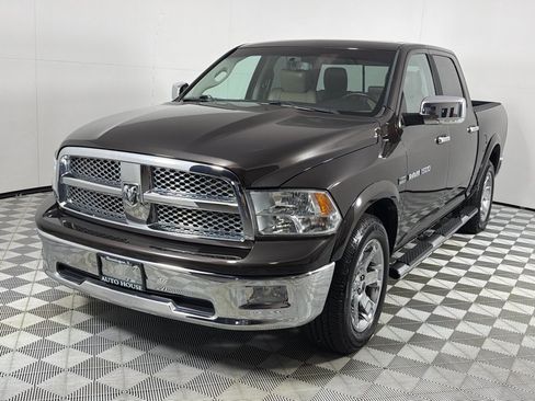 Used 2011 RAM 1500 Laramie AWD/4WD image 9