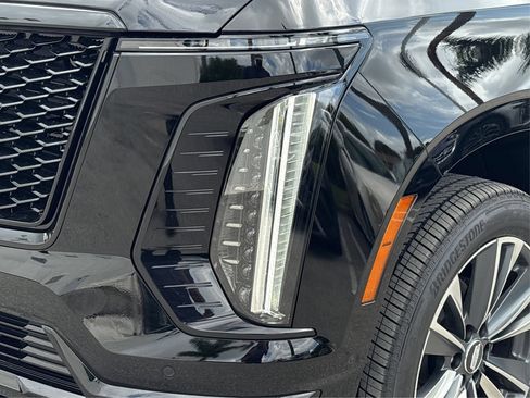 New 2026 Cadillac Escalade ESV Sport AWD/4WD image 14