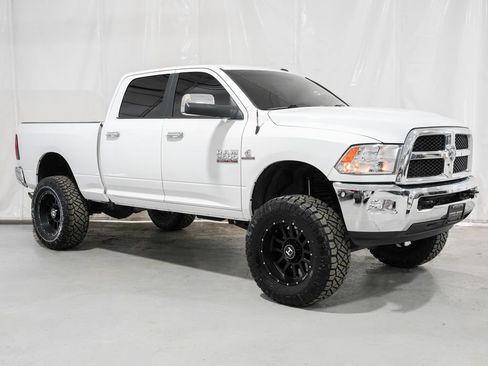 Used 2018 RAM 2500 SLT AWD/4WD image 8