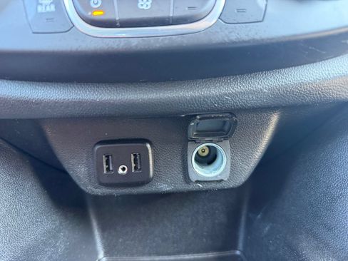 Used 2020 Chevrolet Traverse LS AWD/4WD image 4