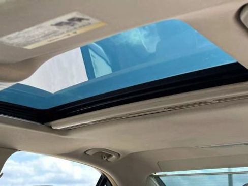 Used 2015 Mercedes-Benz E 350 4MATIC Sedan image 94