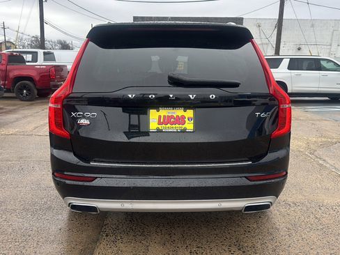 Used 2020 Volvo XC90 T6 Momentum w/ Protection Package Premier image 6