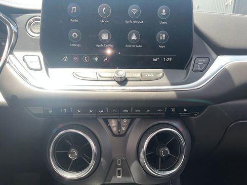 Used 2025 Chevrolet Blazer LT FWD image 20