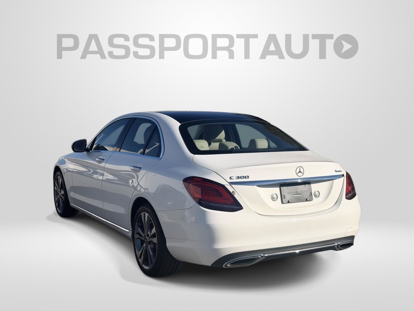 Used 2019 Mercedes-Benz C 300 4MATIC Sedan image 4