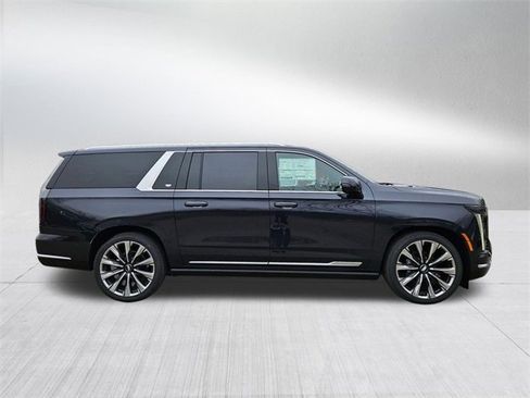 New 2026 Cadillac Escalade ESV Luxury image 4