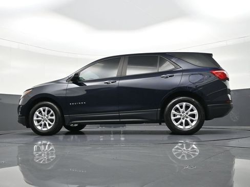 Used 2021 Chevrolet Equinox LS image 25