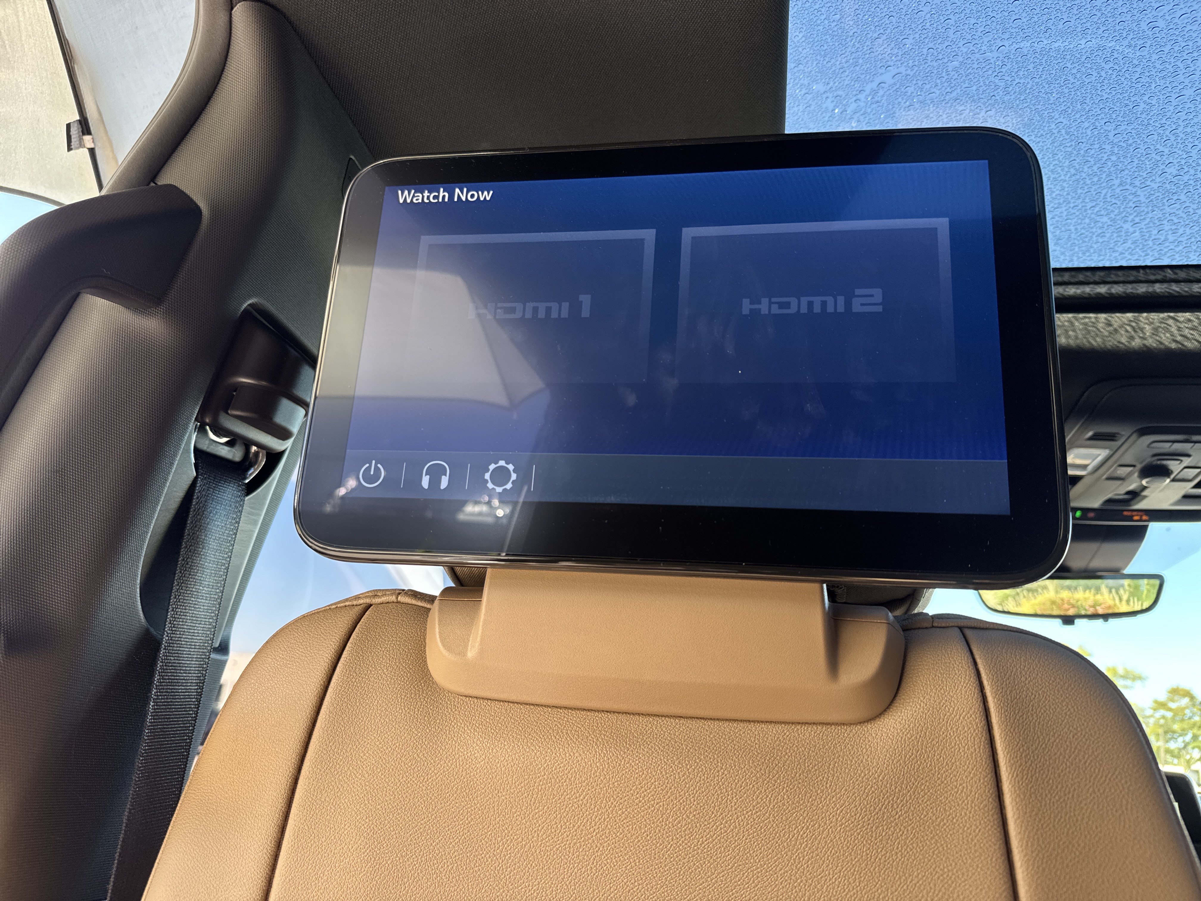 Used 2024 Chevrolet Tahoe Premier w/ Premium Package RWD image 31