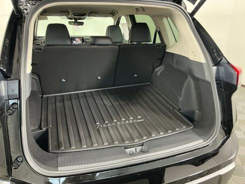 New 2026 Nissan Rogue SV image 13