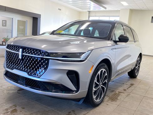 New 2026 Lincoln Nautilus Reserve AWD/4WD image 4