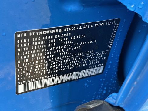 New 2026 Volkswagen Taos SE image 18